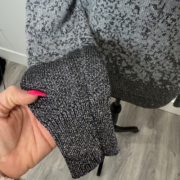 H&M Ombré Silver Sparkle Crew Neck Women’s Sweater (S) - Picture 4 of 7